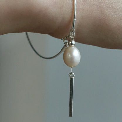 Less is More Pearl Bracelet
