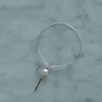 Less is More Pearl Bracelet