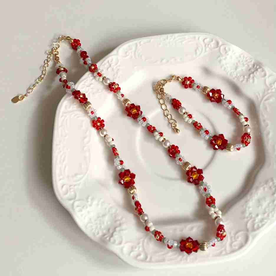 Lucky Red Flower Beaded Bracelet