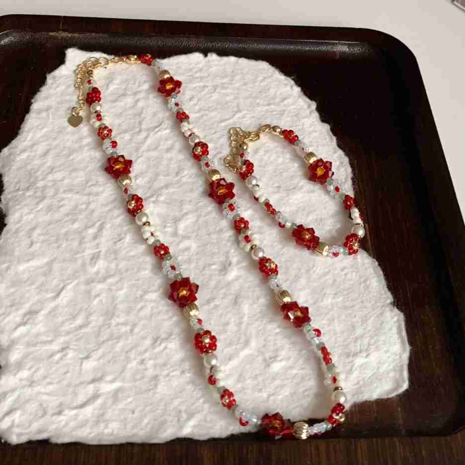 Lucky Red Flower Beaded Bracelet
