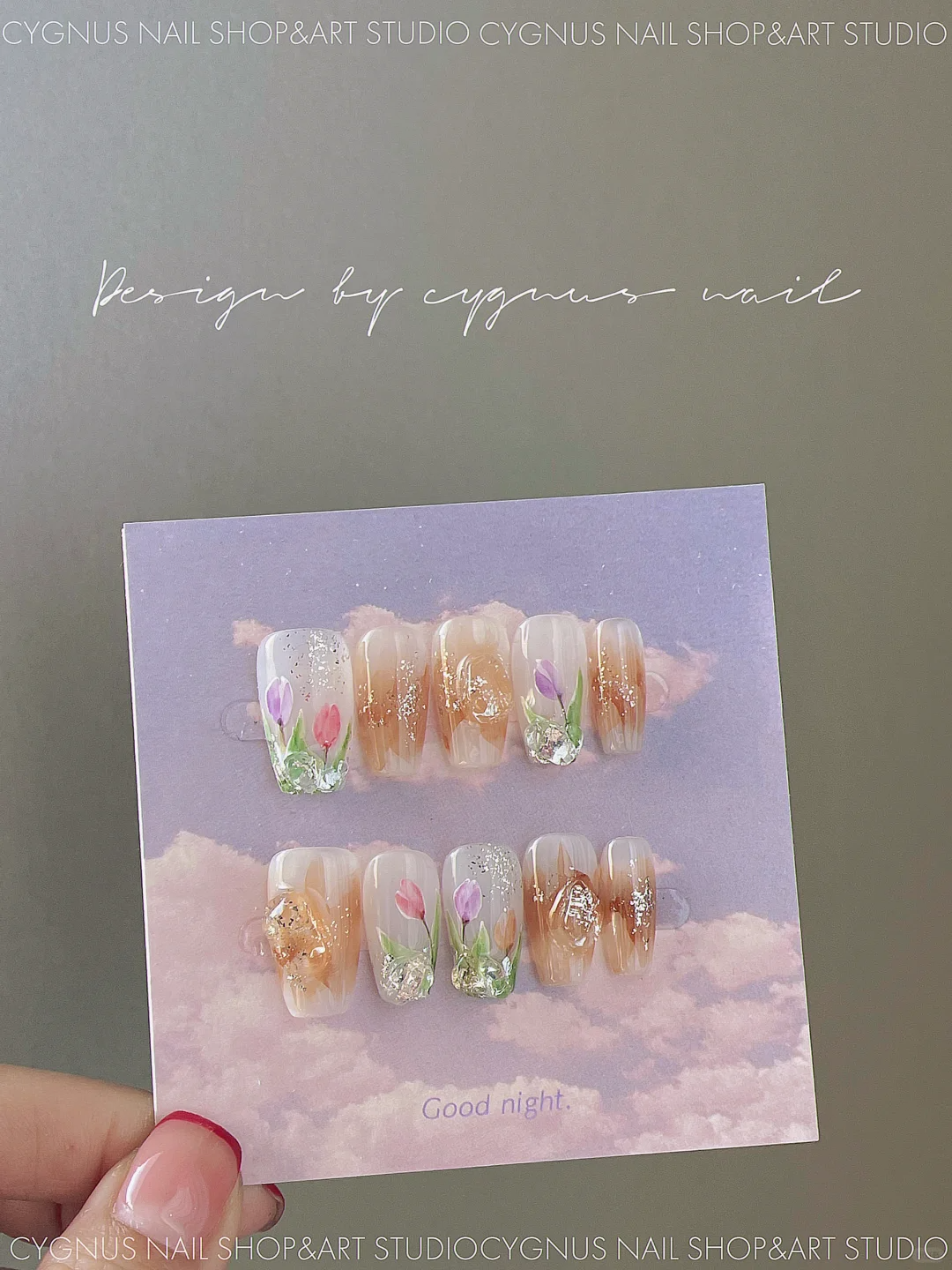 Luna Tulip Hand Painted Press On Nails Set