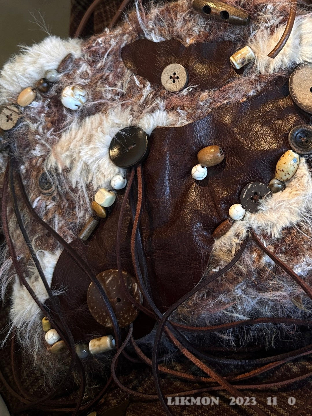 Maillard Crochet Buttons Tassel Crossbody Bag