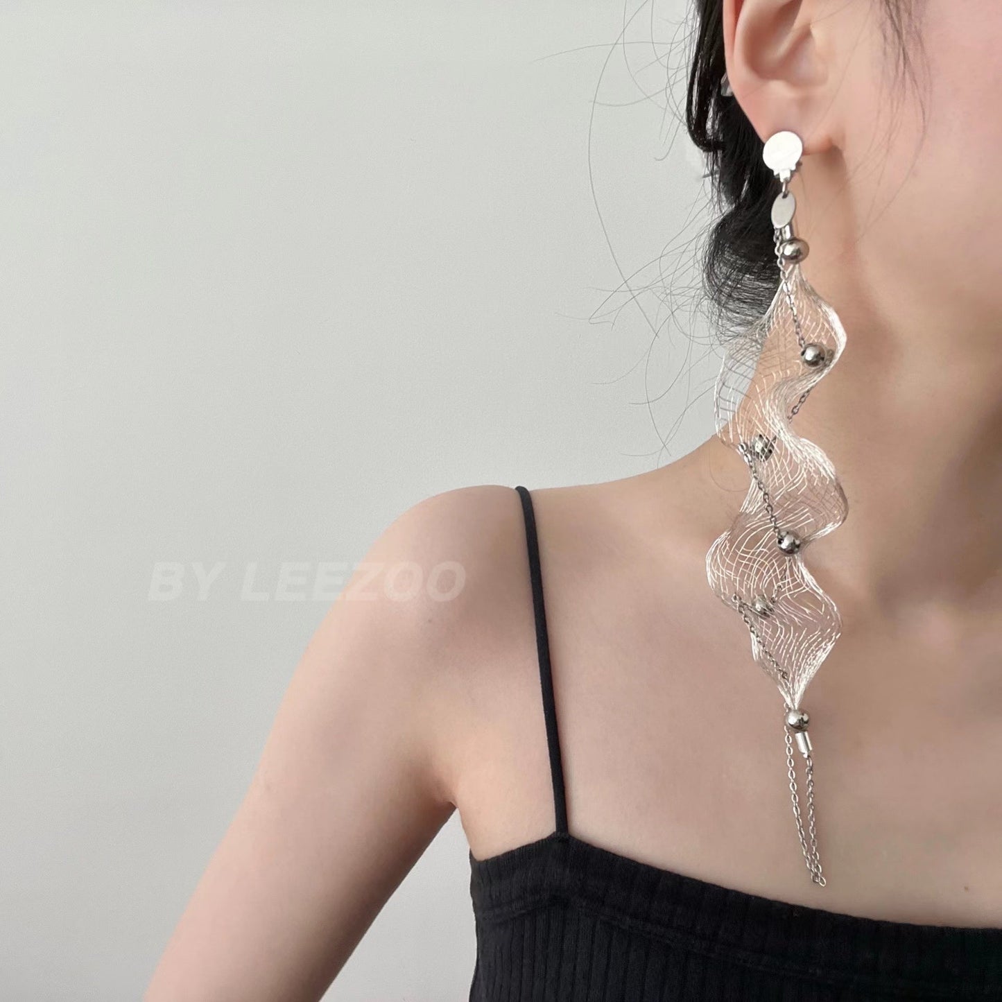 Metal Wire Woven Wave Long Earring