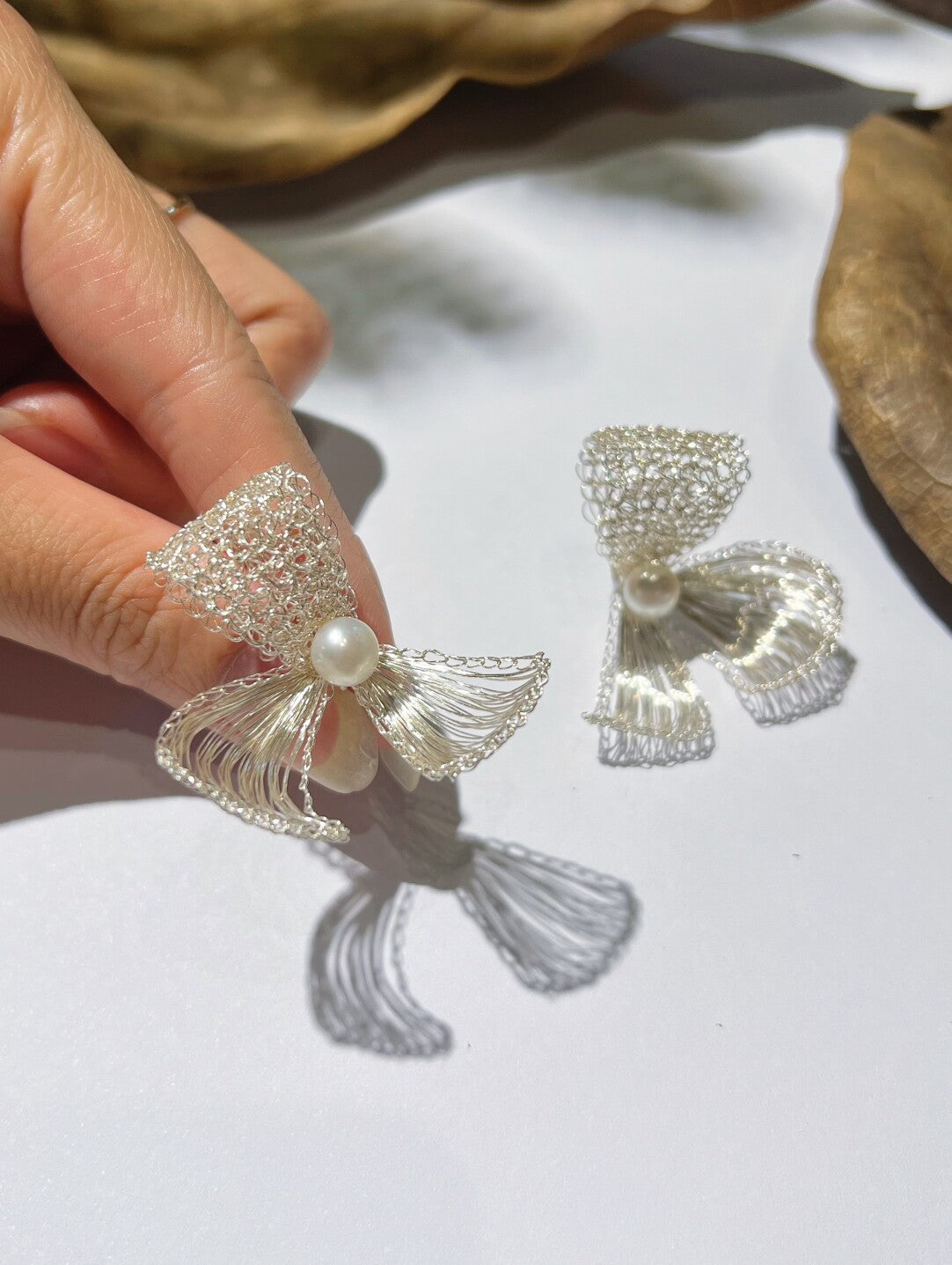 Metal Woven Bow Natural Pearl Earrings