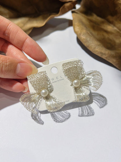 Metal Woven Bow Natural Pearl Earrings