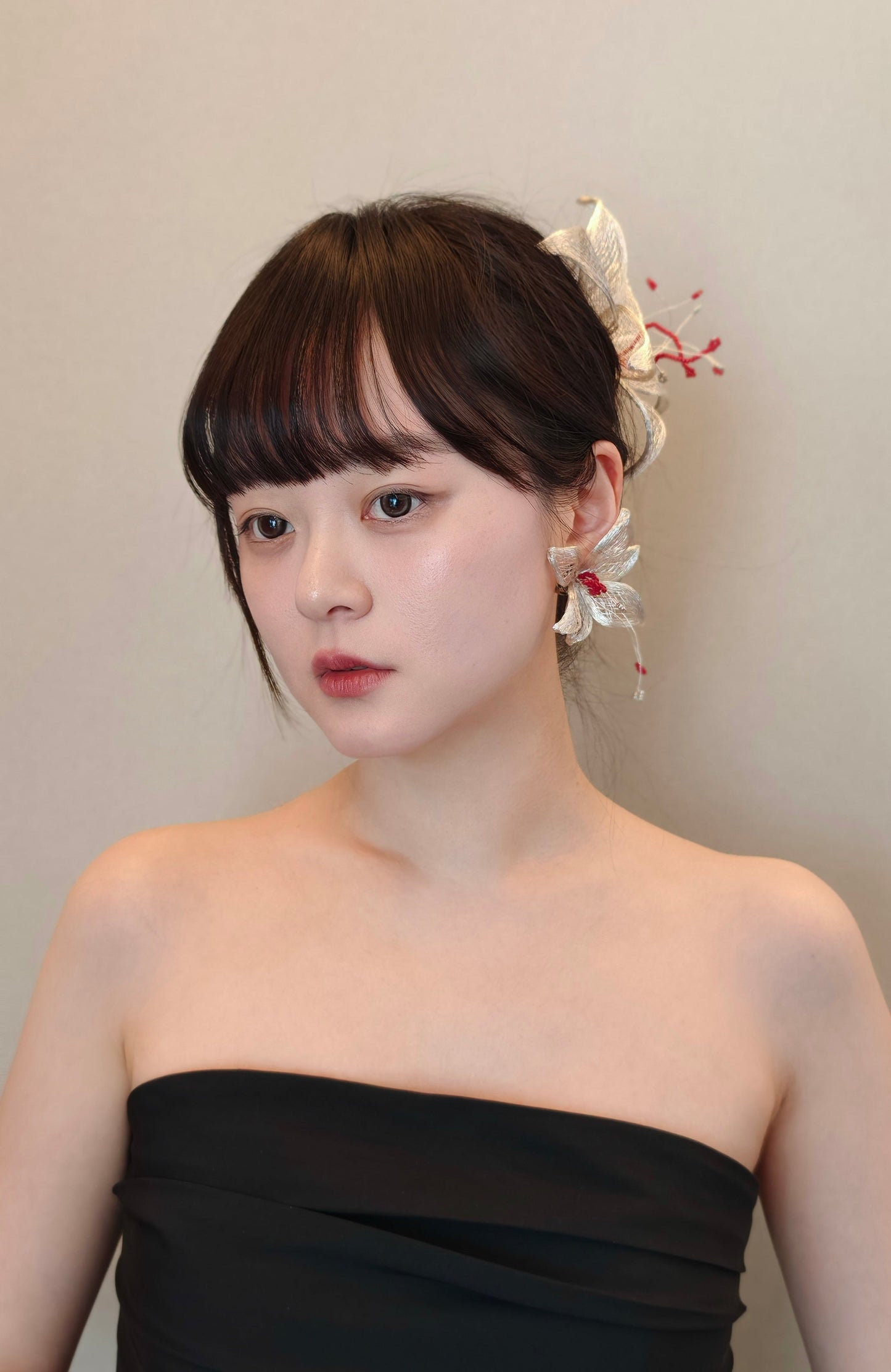 Metal Woven Lily Earrings