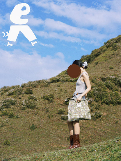 Midnight Bouquet: Artisanal Floral Canvas Crossbody Bag