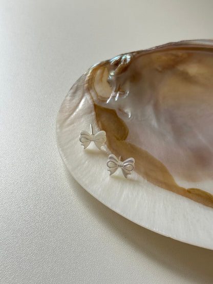 Mini Bow Shell Earrings