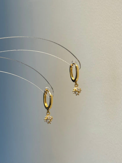 Minimal Zircon Hoop Earrings