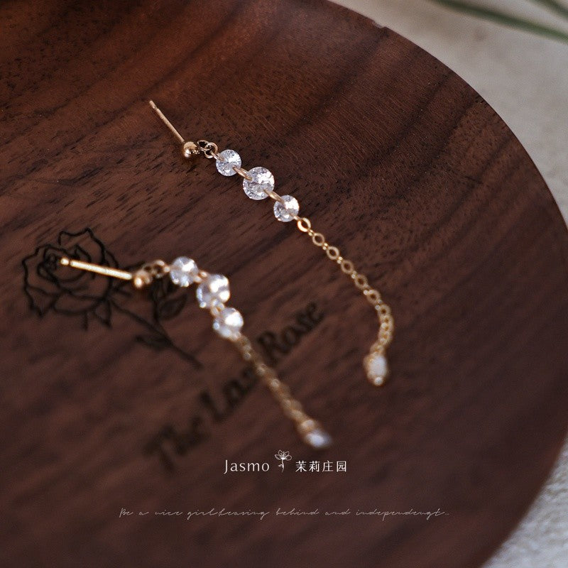 Minimalist Zircon Dangle Earrings