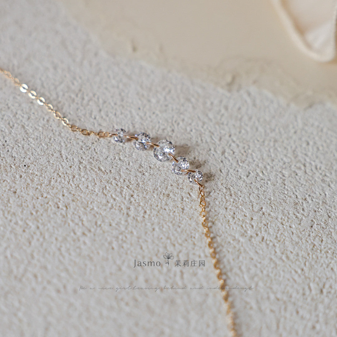 Minimalist Zircon Necklace