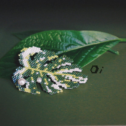Monstera Beaded Brooch