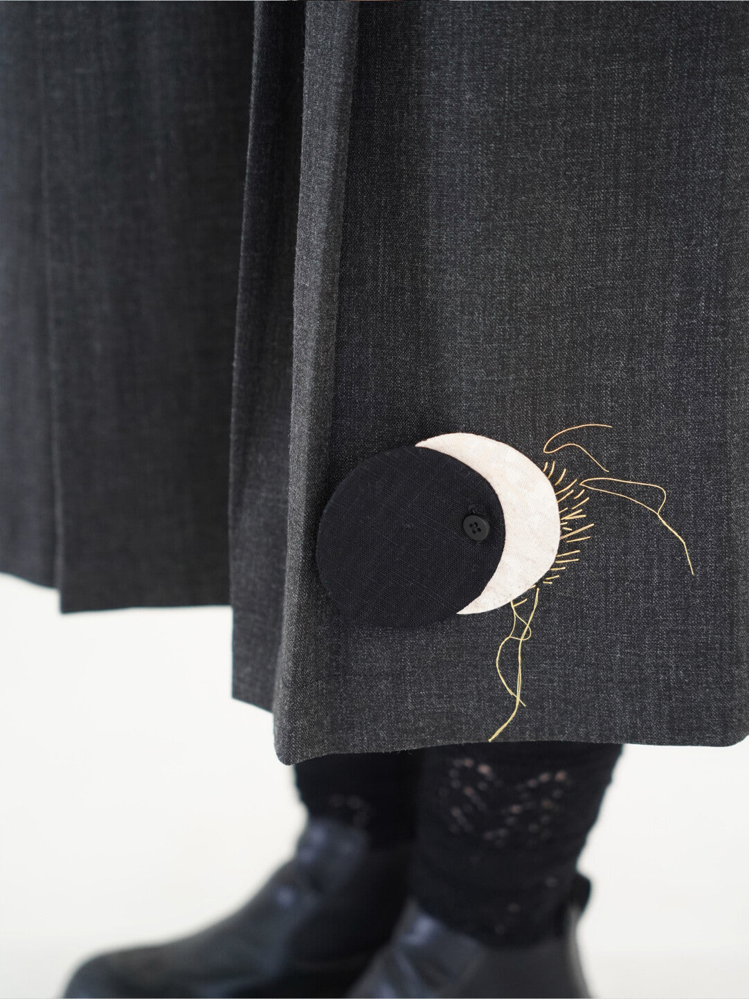 Moonshadow Creative Wool Cropped Pants