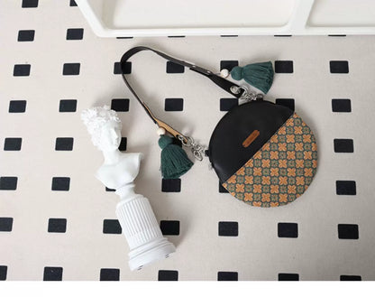Vintage Floral Round Crossbody Bag |  | Three Fleas