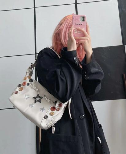 Retro Button Star Pin Shoulder Bag