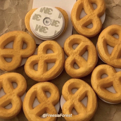 Fun Cookie Phone Stand