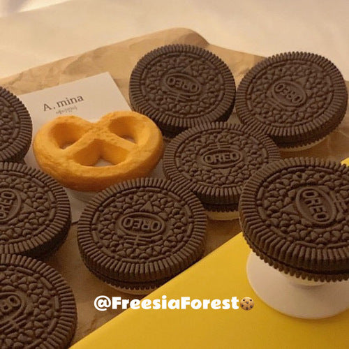 Fun Cookie Phone Stand
