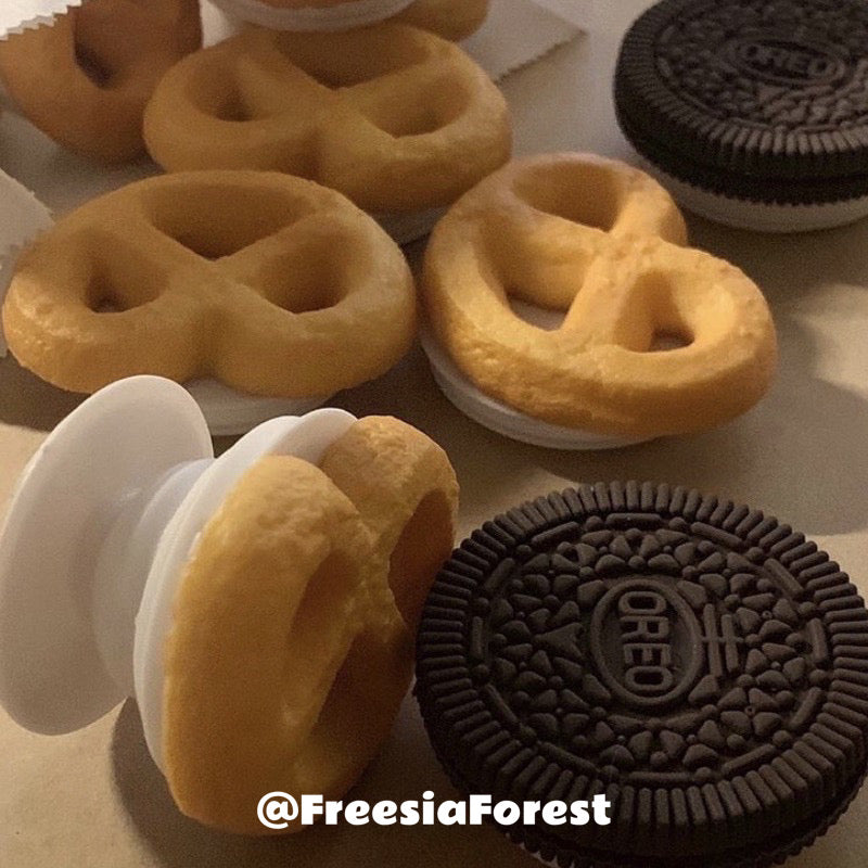 Fun Cookie Phone Stand
