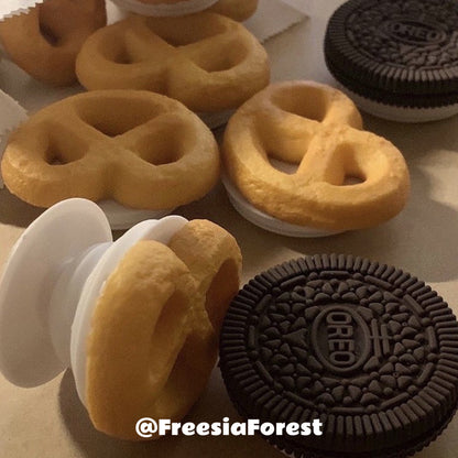 Fun Cookie Phone Stand