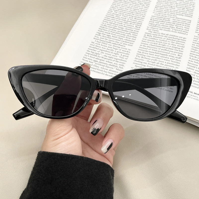 Cat eye super light sunglasses