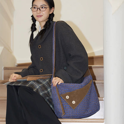 Retro Pleated Canvas Messenger Bag