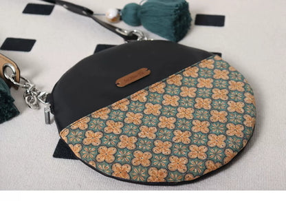 Vintage Floral Round Crossbody Bag |  | Three Fleas