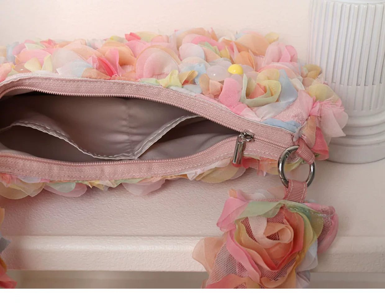 Ombre Floral Mesh Shoulder Bag |  | Three Fleas