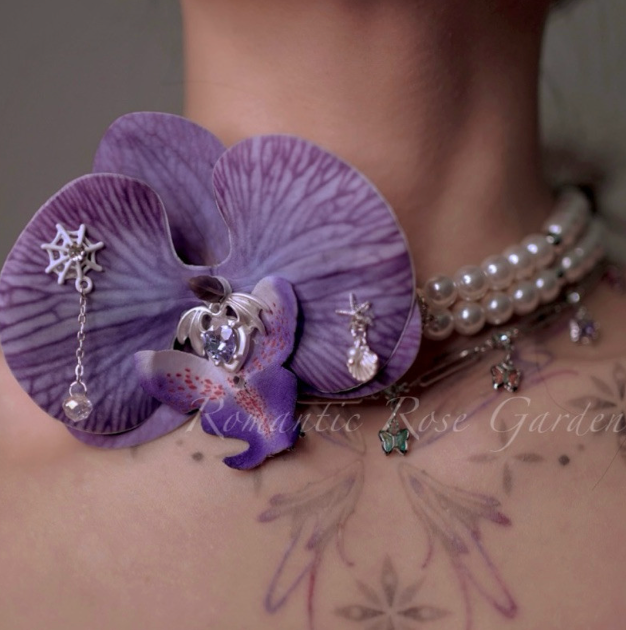 Orchid Pearl Choker