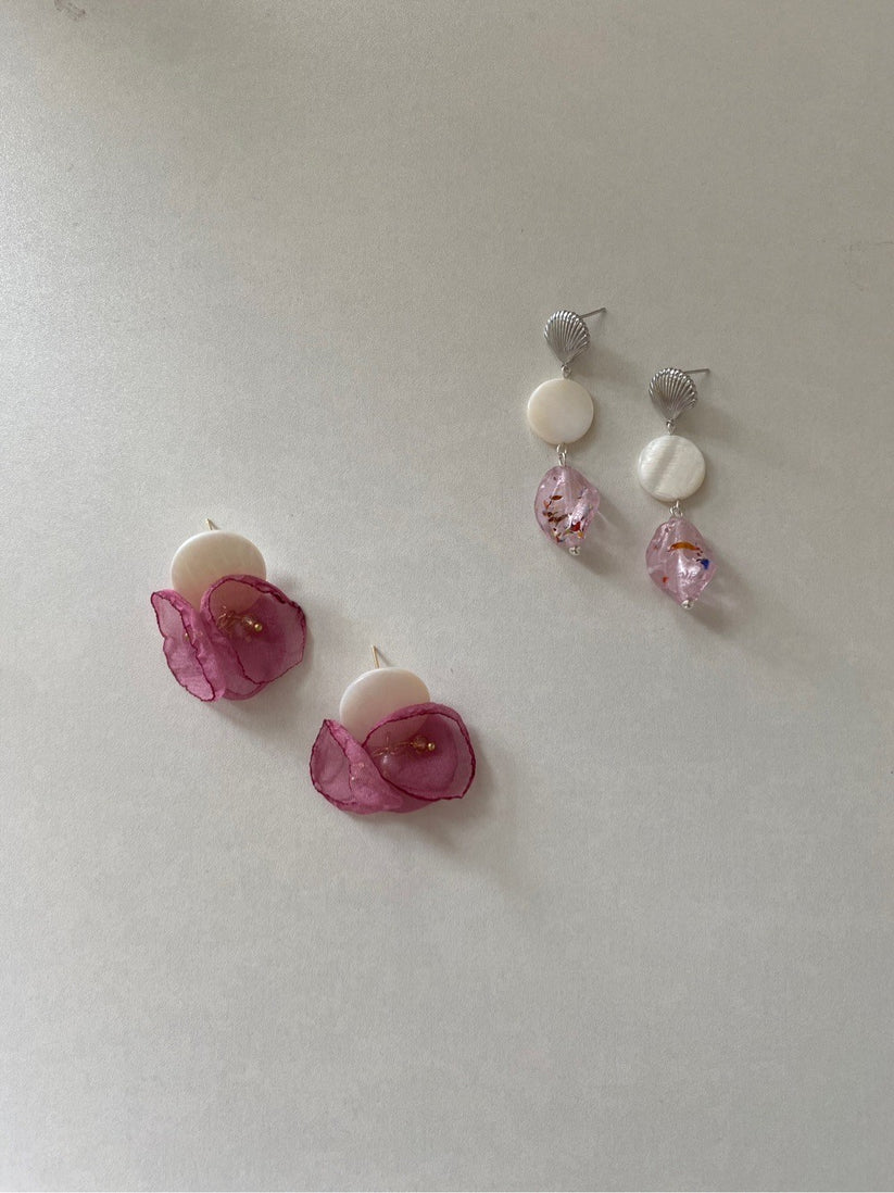 Organza Botanical Earrings Black