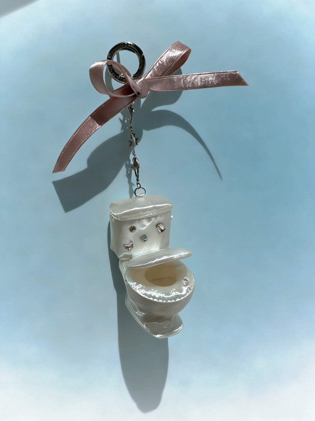 3D Printed Silk-Texture Toilet Bag Charm