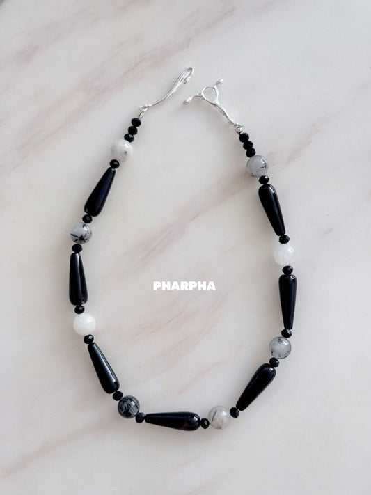 Pharpha Black & White Necklace