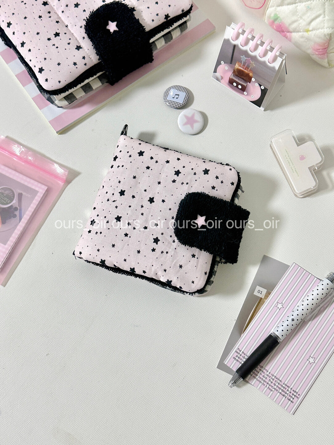 Pink Black Stars Card Organizer