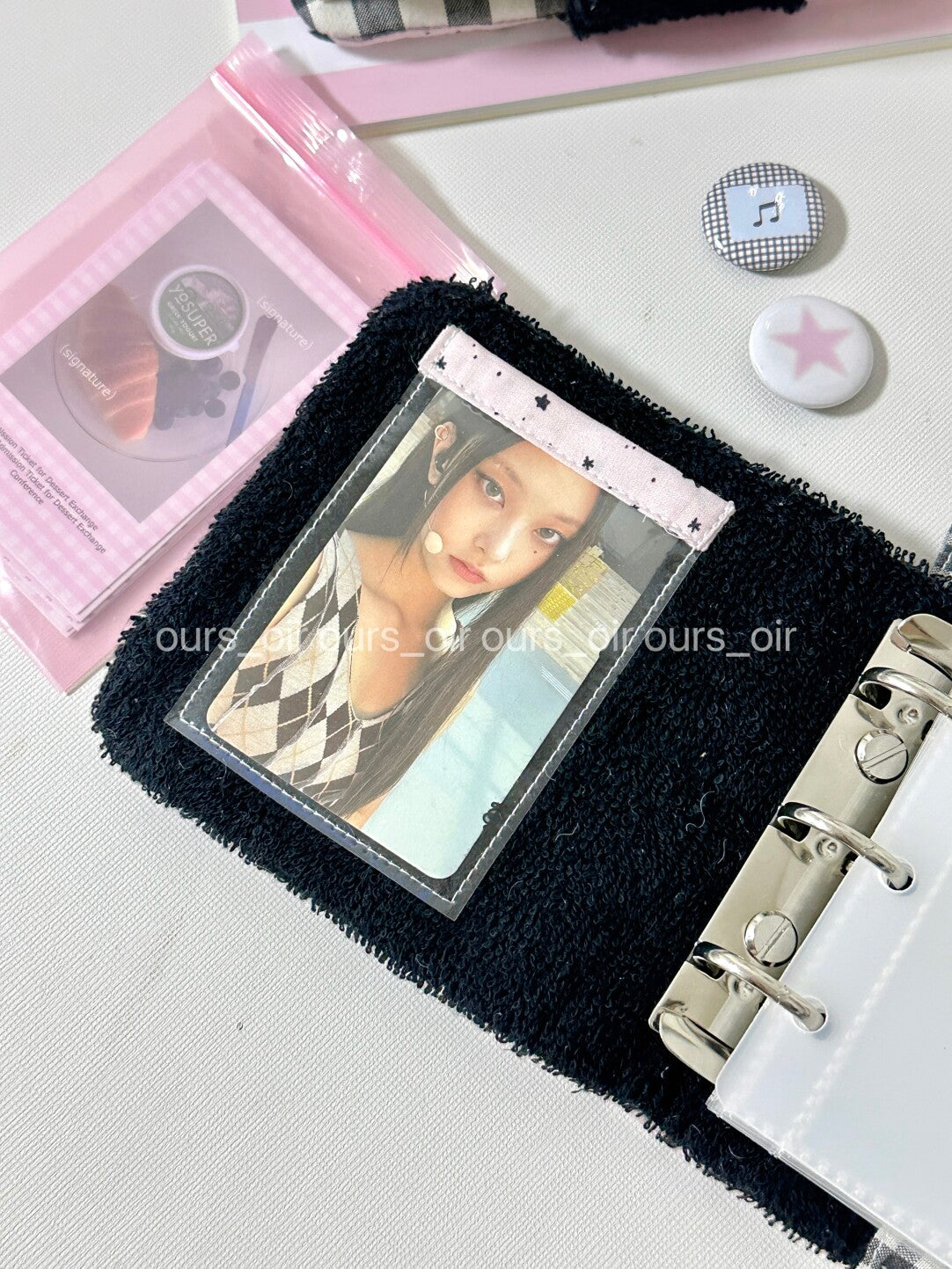Pink Black Stars Card Organizer