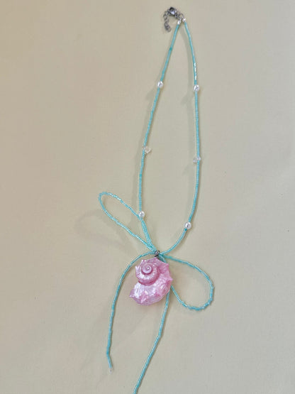Pink Conch Mint Beaded Bow Necklace