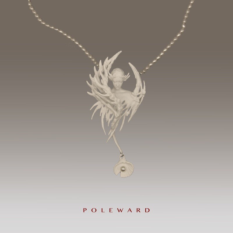 Poleward Siren Pearl Necklace