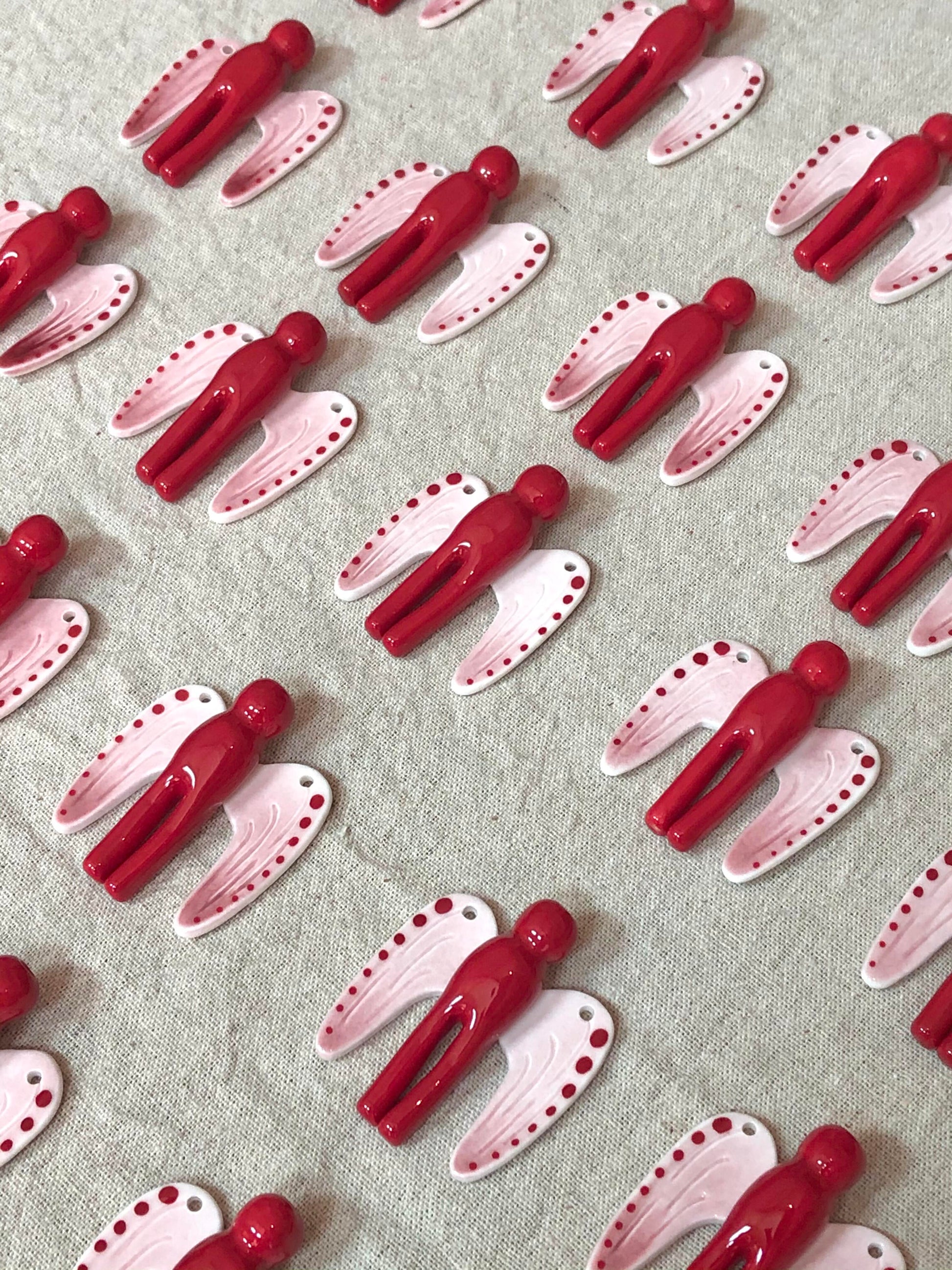 Red Angle Ceramic Incense Holder Necklace | Plate/Vases Set | Three Fleas
