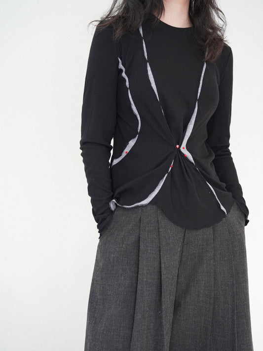 Red Bead Decor Black Knit Pullover