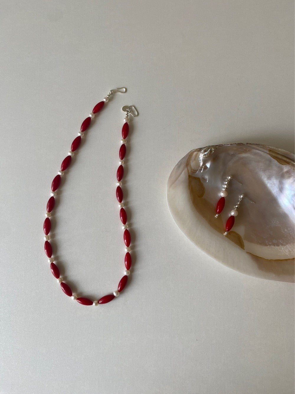 Red Beaded Pearl Necklace