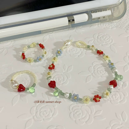 Red Flower Pearl Beaded Bracelet