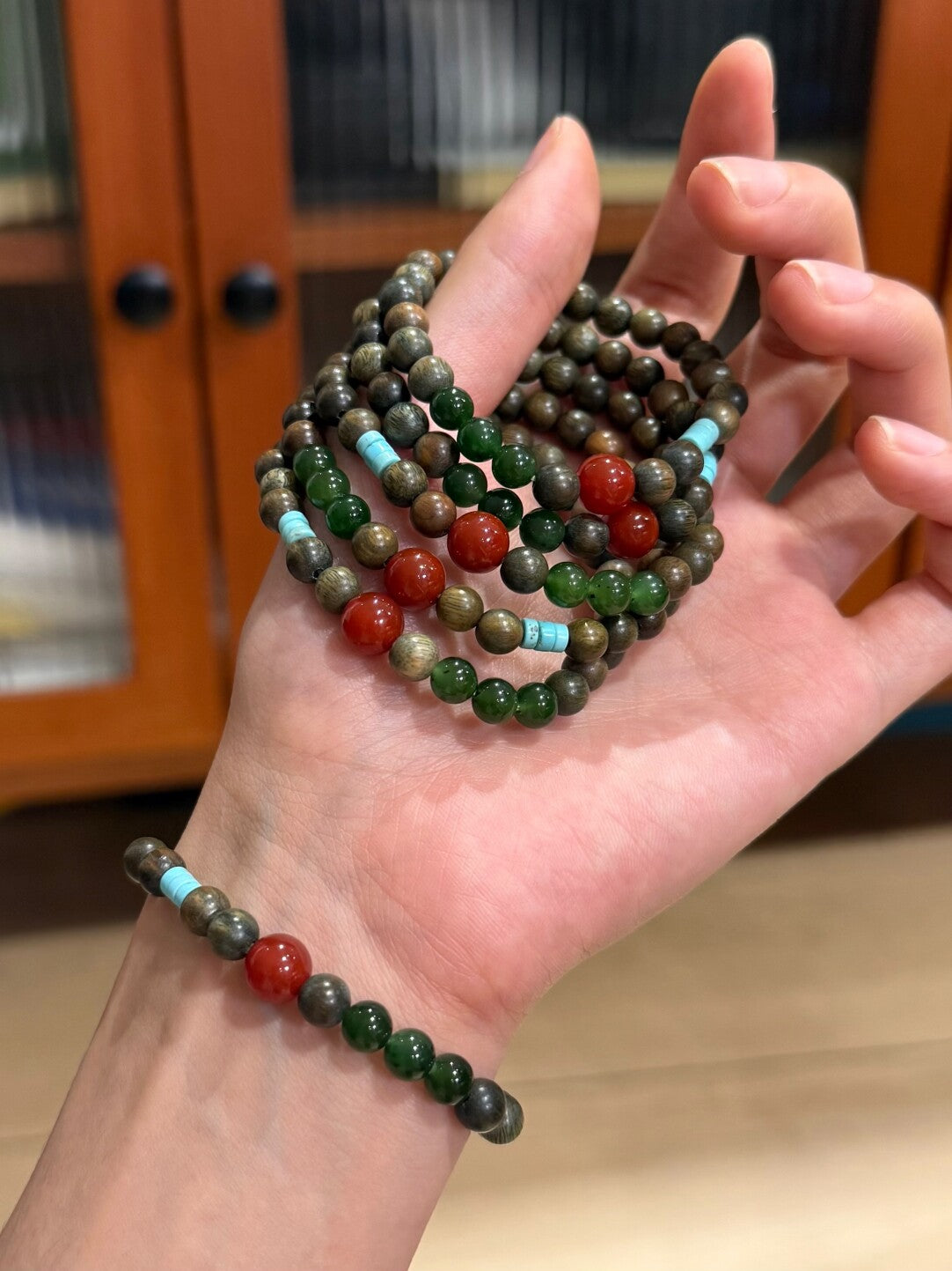Red Green Natural Jade Agate Sandalwood Beaded Bracelet