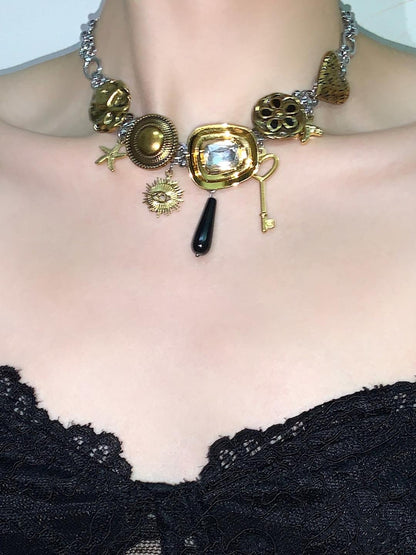 Retro Buttons Choker