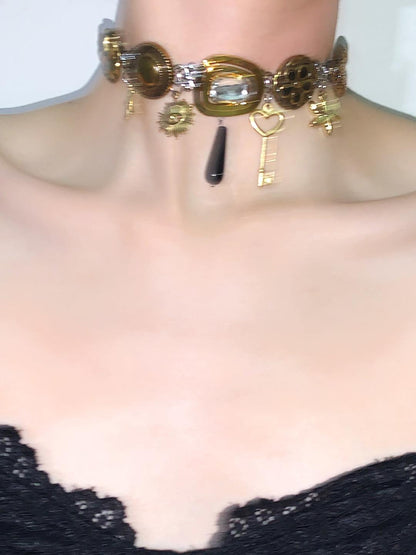 Retro Buttons Choker