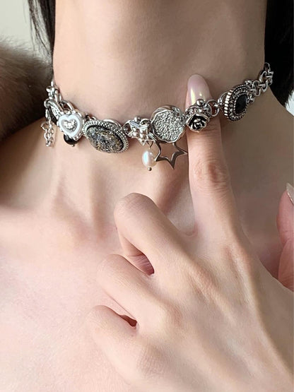 Retro Buttons Choker