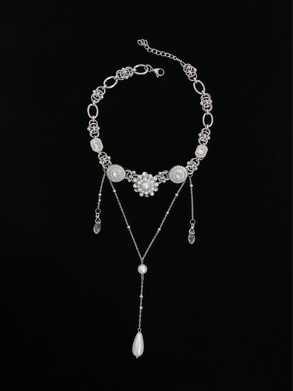 Retro Buttons Pearl Layered Choker Necklace