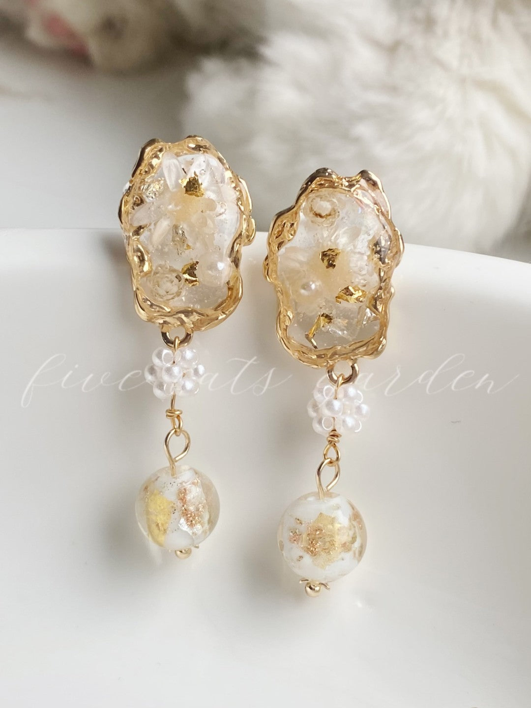 Retro Flower Resin Earrings