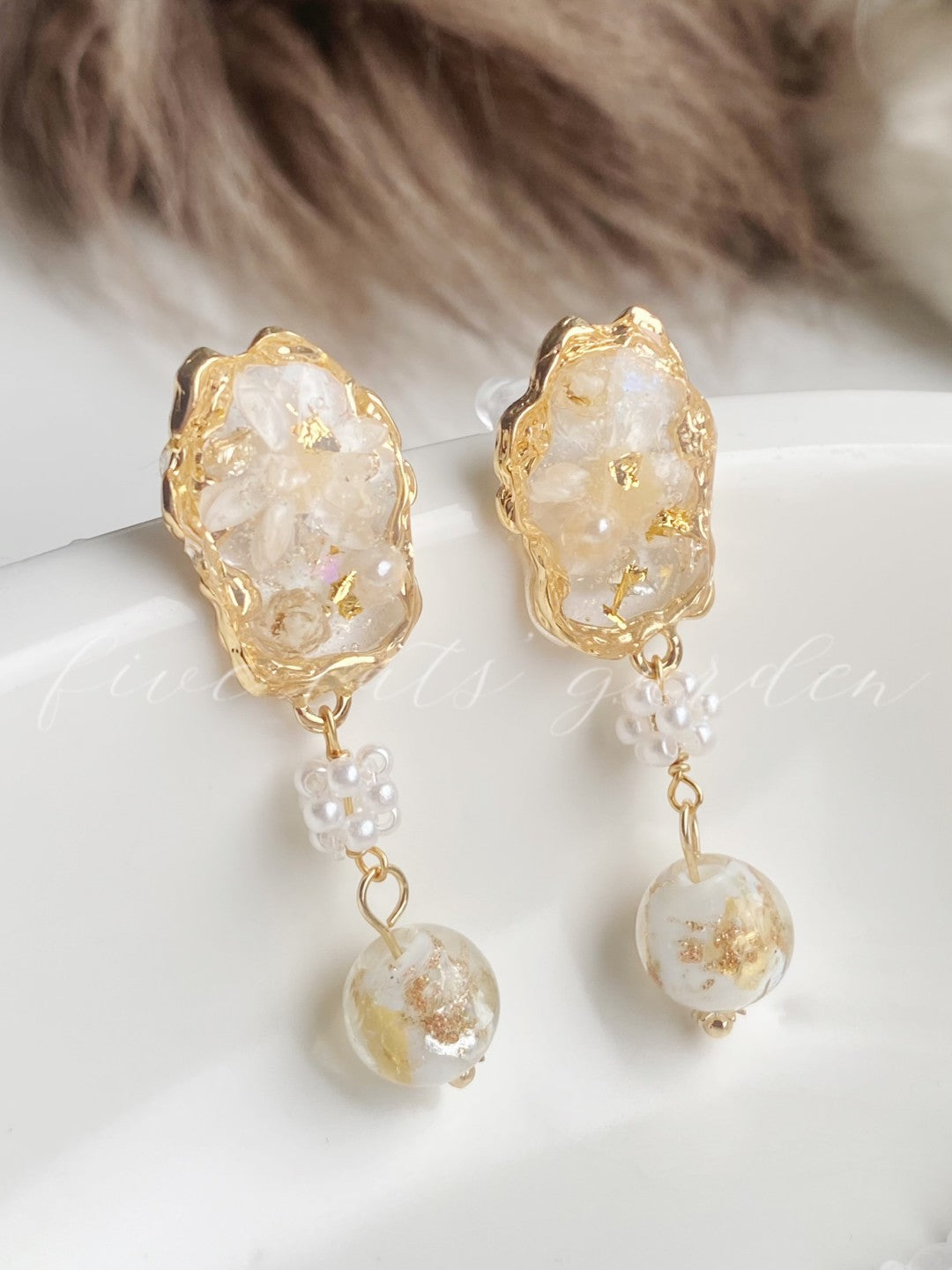 Retro Flower Resin Earrings