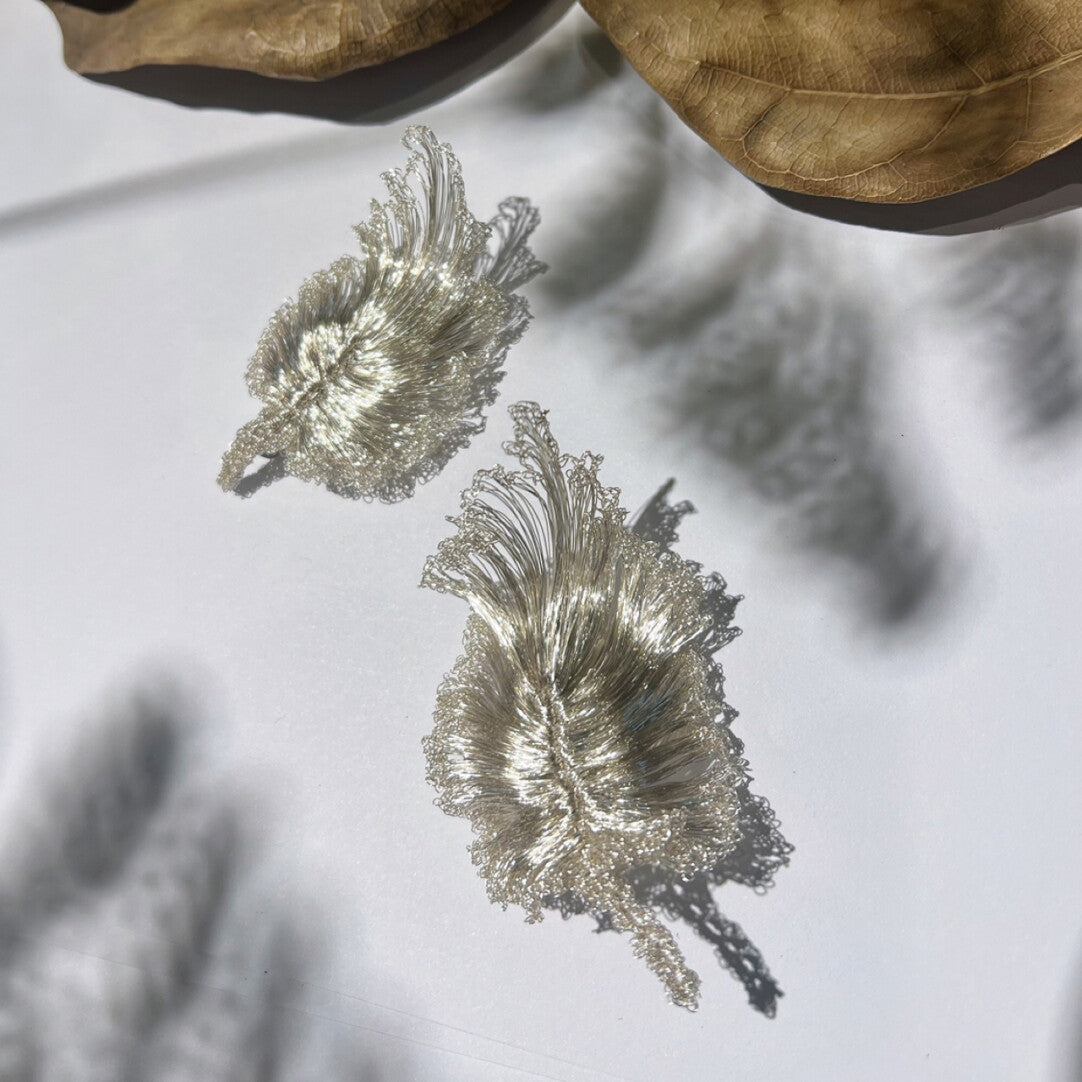 Retro Metal Woven Feather Brooch