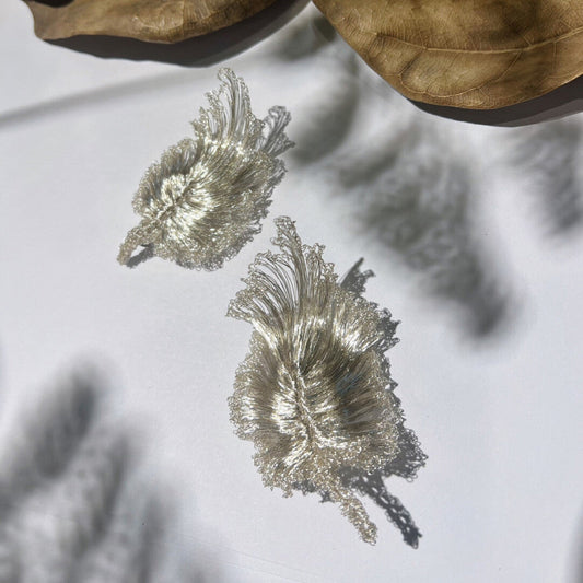 Retro Metal Woven Feather Brooch