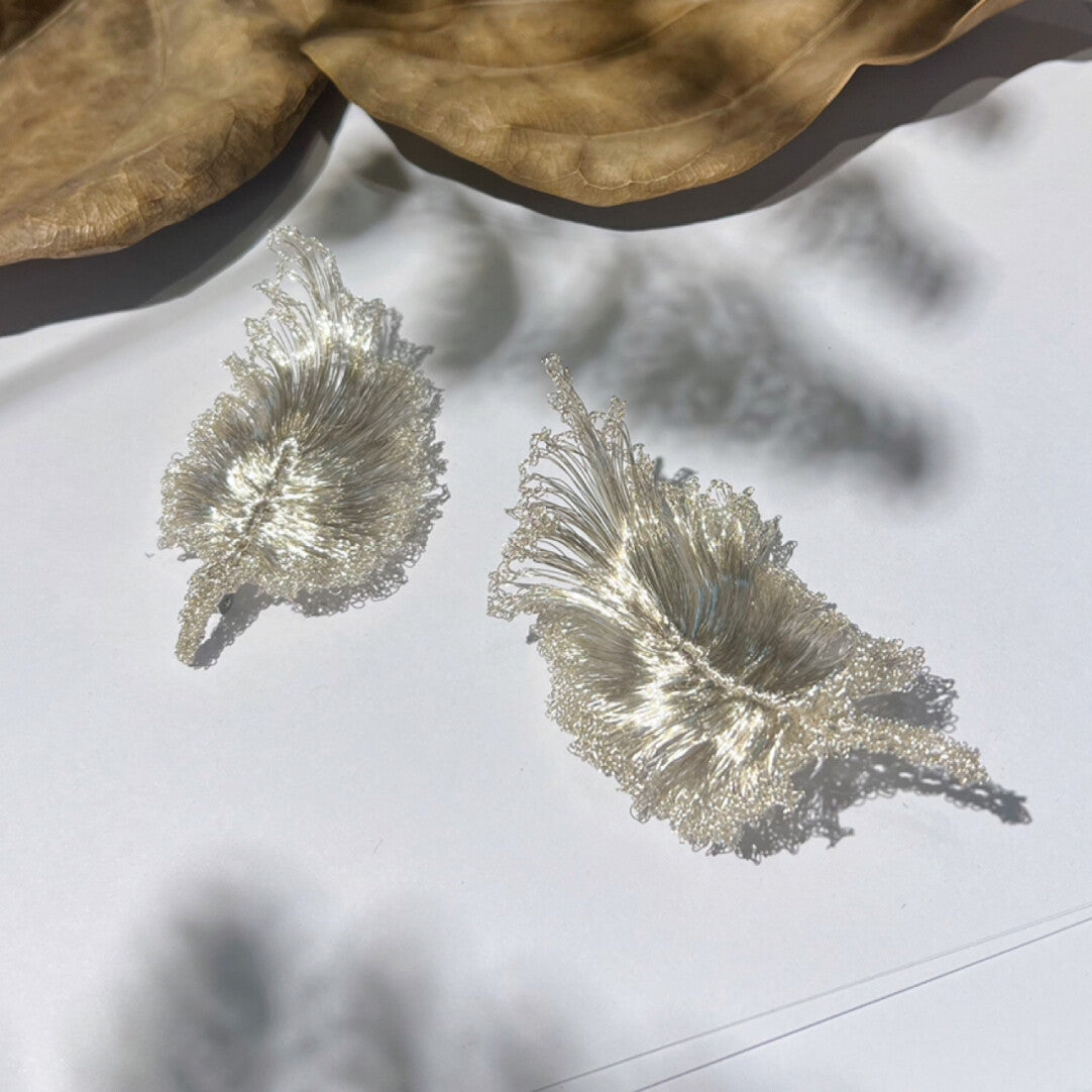 Retro Metal Woven Feather Brooch