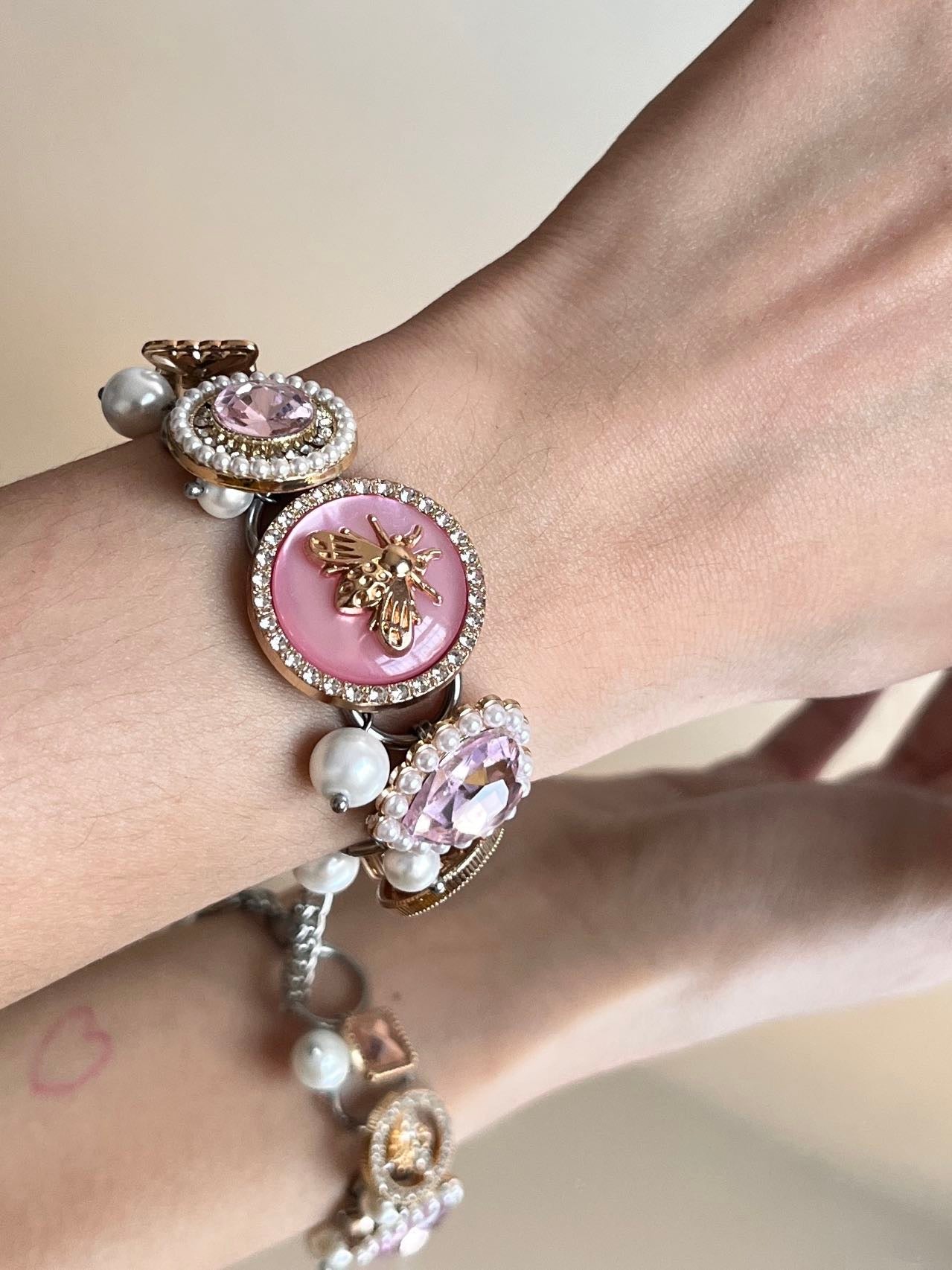 Romantic Pink Bee Button Bracelet